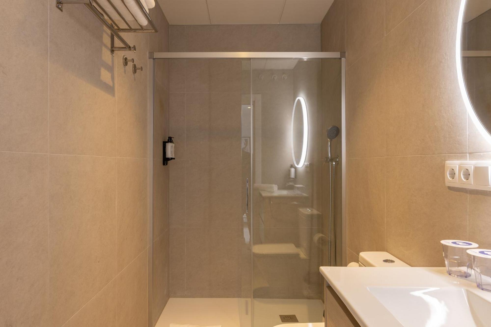 Dorm4You Arena Standar Junior Valence Extérieur photo